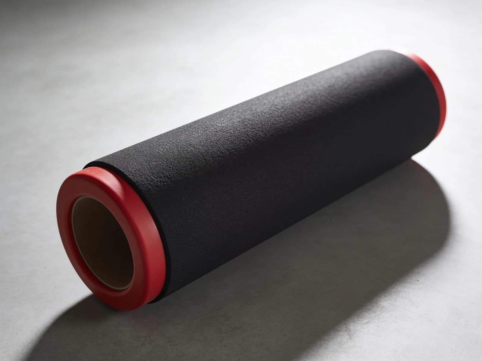 Deep Roller 18 — 18 in, extra-firm over a rigid core.