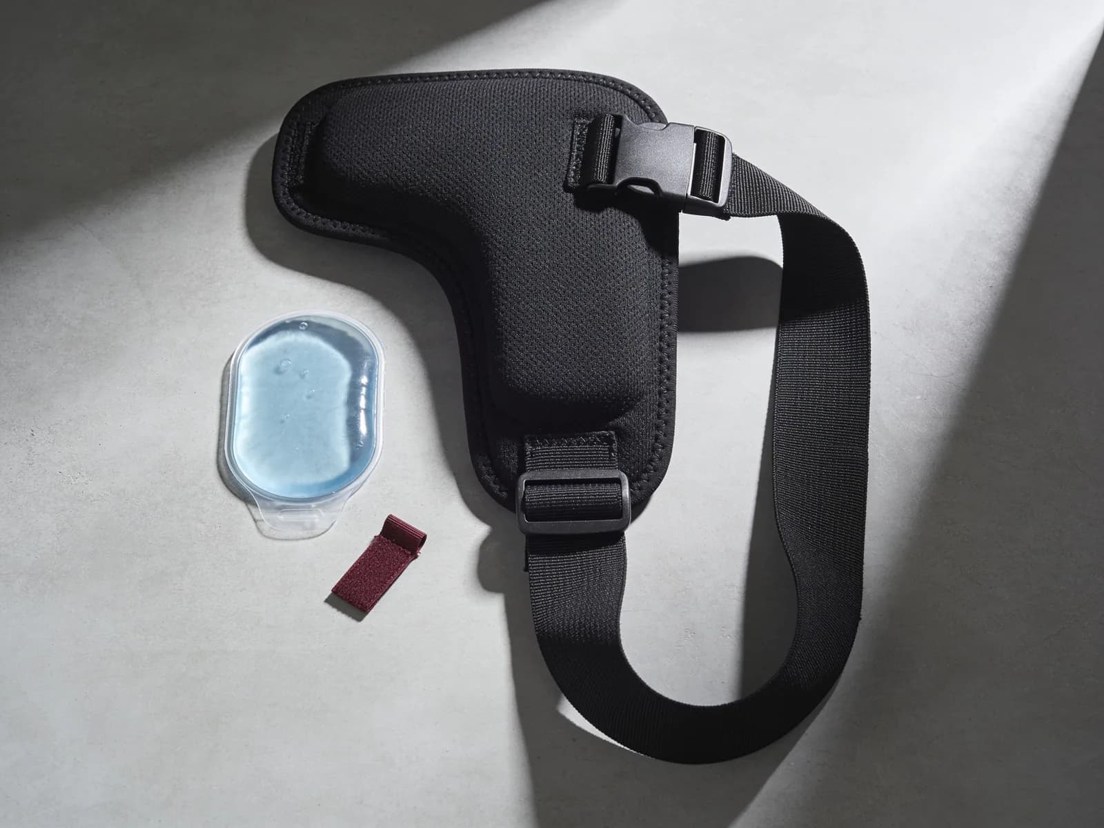 Shoulder Wrap — Body strap, contoured cap, removable gel.